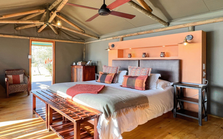 Luxury Family Tent Bedroom - Buffelsdrift